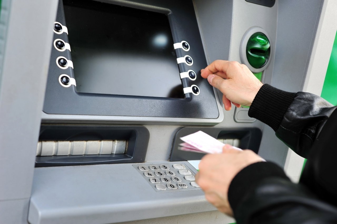 ATM'lerde yeni dönem resmen başladı: Müşteriler bankada sıra beklemek zorunda kalmayacak