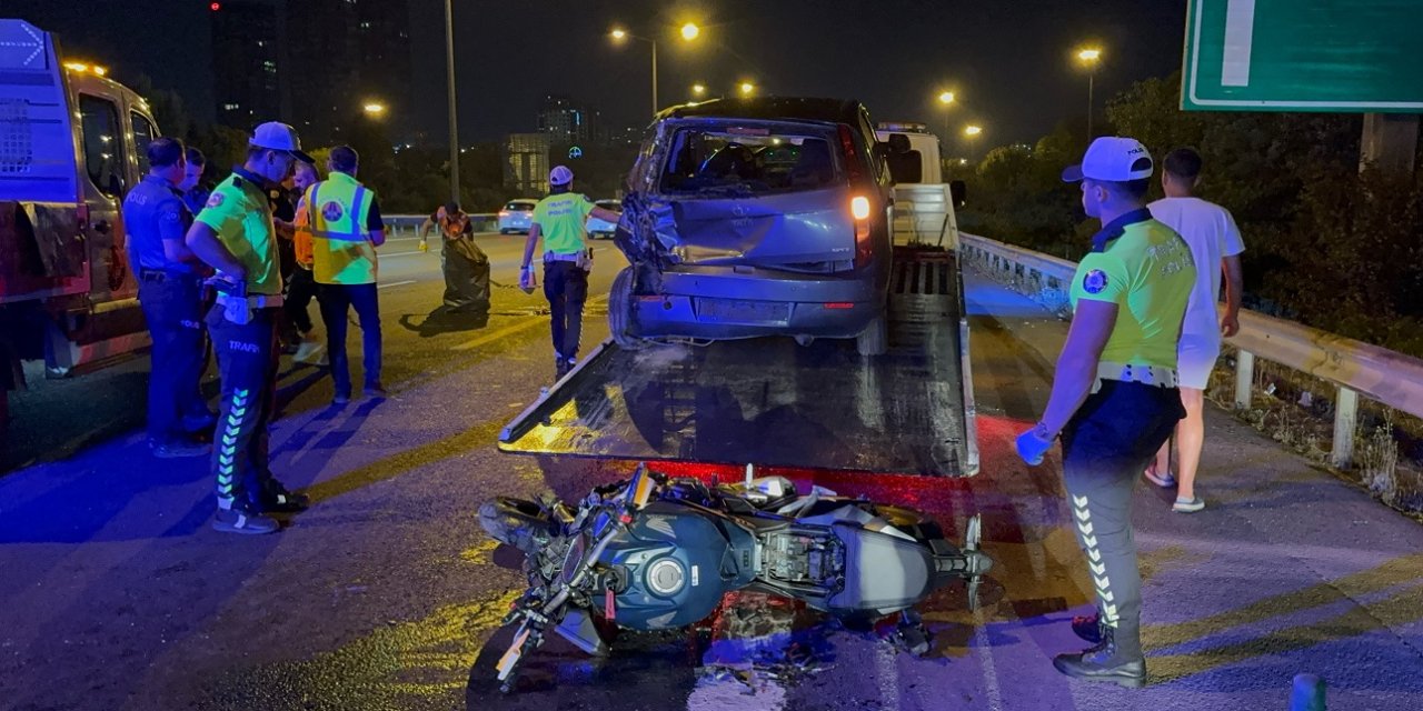 Ümraniye'de feci kaza motosikletlinin sonu oldu!