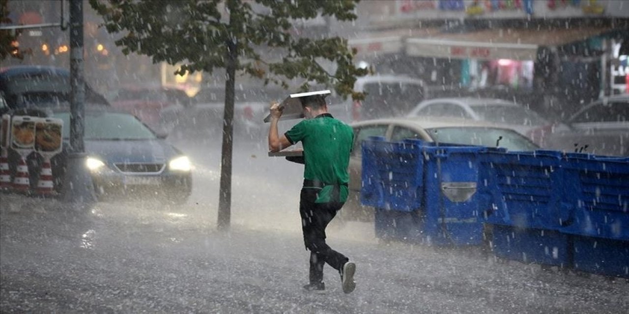 Orhan Şen İstanbul için saat vererek uyardı! Yağmur bir anda bastıracak