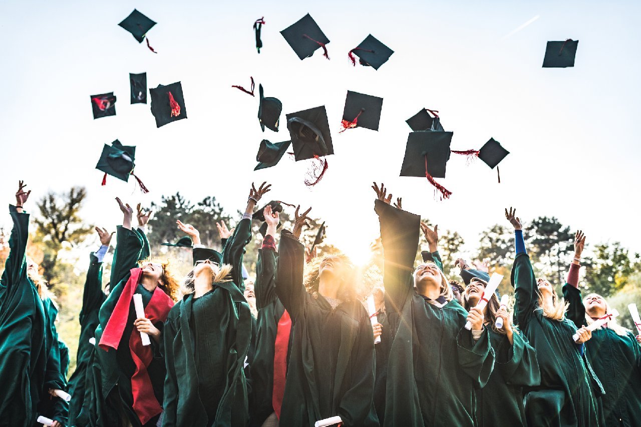 Sosyal medya bu haberle çalkalanıyor: 25 bin liraya lisans diploması satıyorlar