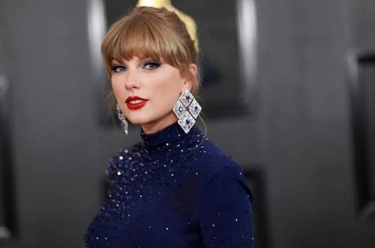 Taylor Swift'ten bıçaklı saldırı sonrası açıklama: "Şoktayım"