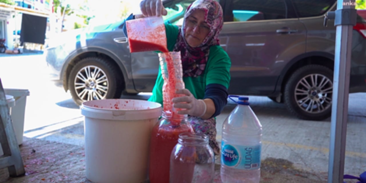 Ayvalık'ta kadınlar salça üretiminde çağ atladılar