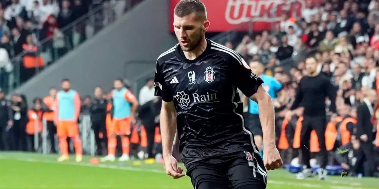 Beşiktaş, Ante Rebic ile yollarını ayırdı