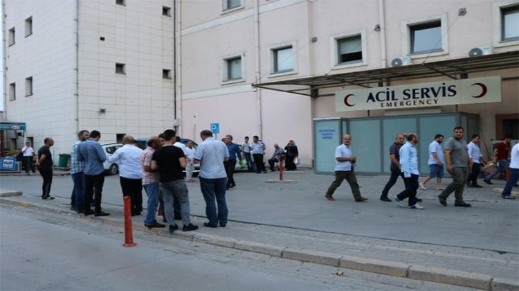 Sakarya'da 120 işçi zehirlenme şüphesiyle hastaneye kaldırıldı