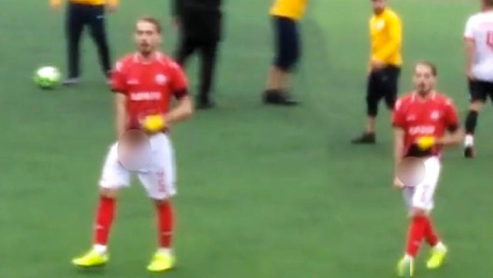 Çirkin hareket! Taraftara cinsel organını gösterdi