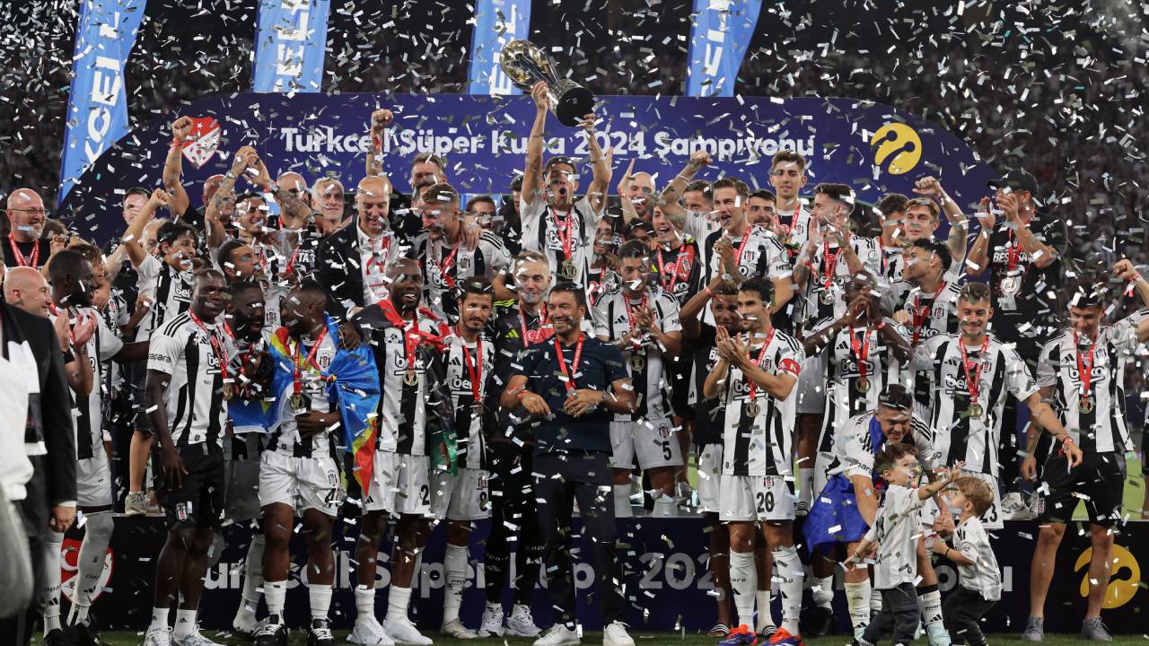 Beşiktaş'ın tarihi Süper Kupa zaferi Avrupa basınında!