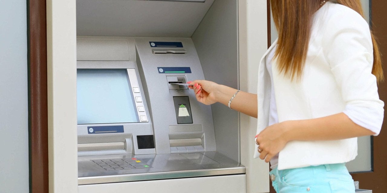 Ünlü ekonomist resmen açıkladı: ATM'lerde tek banknot dönemi başlıyor