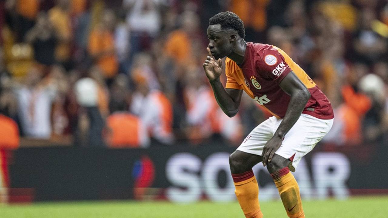 Galatasaray'da Sanchez sürprizi! Rekor bonservisle gidiyor