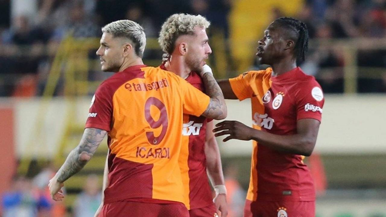 Galatasaray'da transfer hareketliliği! Yıldız futbolcunun bonservisi belli oldu!