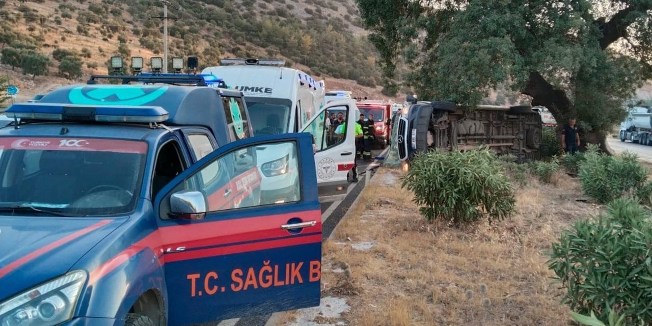 Çekici ile tır çarpıştı: 6 kişi yaralandı