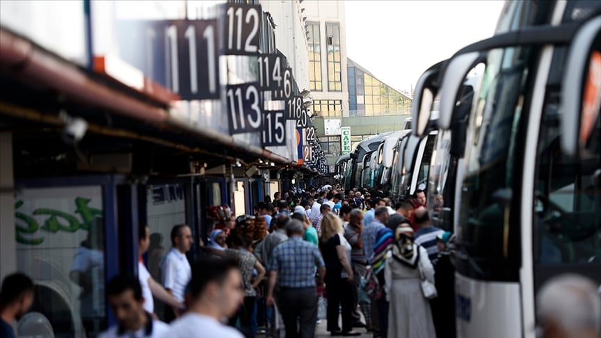 TÜİK göç verilerini açıkladı: İstanbul'dan göç edenlerin sayısı rekora koşuyor