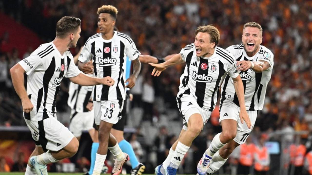 Beşiktaş'ta forma rekabeti kızıştı!