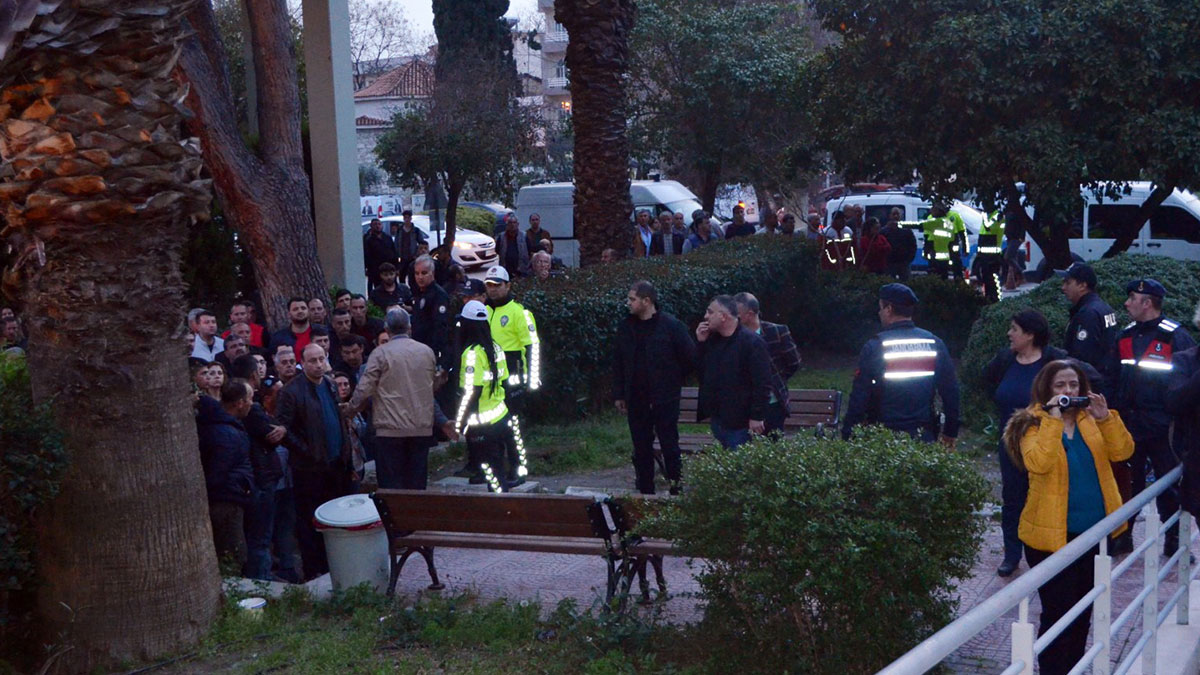 İzmir'de belediye başkan adayına silahlı saldırı: Zanlıya linç girişimi