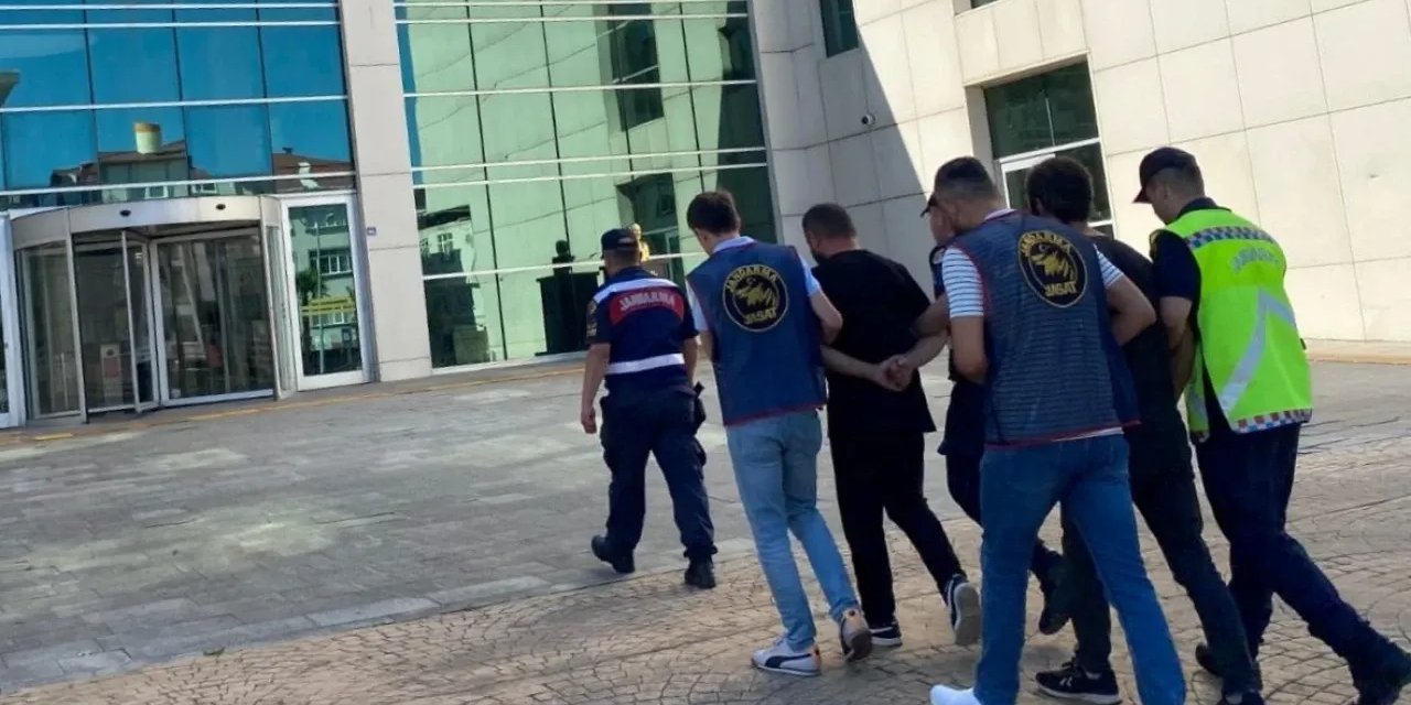 Ordu'da silah kaçakçılığı ve uyuşturucu operasyonunda 2 şüpheli yakalandı