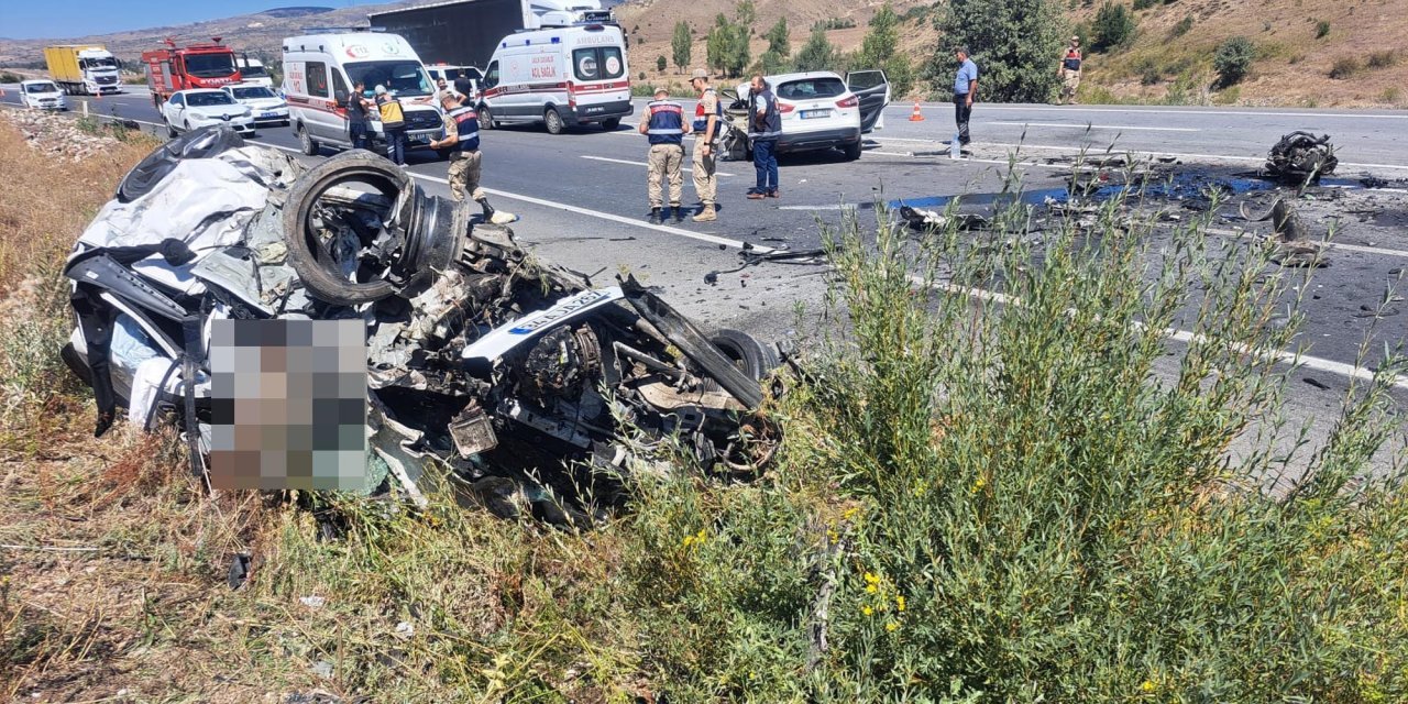 Erzincan'da feci kaza!