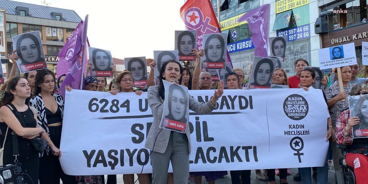 Arnavutköy'deki kadın cinayeti protesto edildi: "Biz bu eyleme hazırlanırken 3 kadın daha öldürüldü"