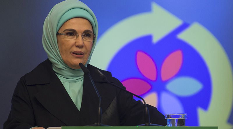 Emine Erdoğan: Halife olmanın sorumluluğunu taşıyoruz