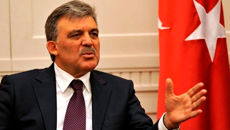 Abdullah Gül: Gazetecilerin tutuksuz yargılanmasının doğru olacağını düşünüyorum
