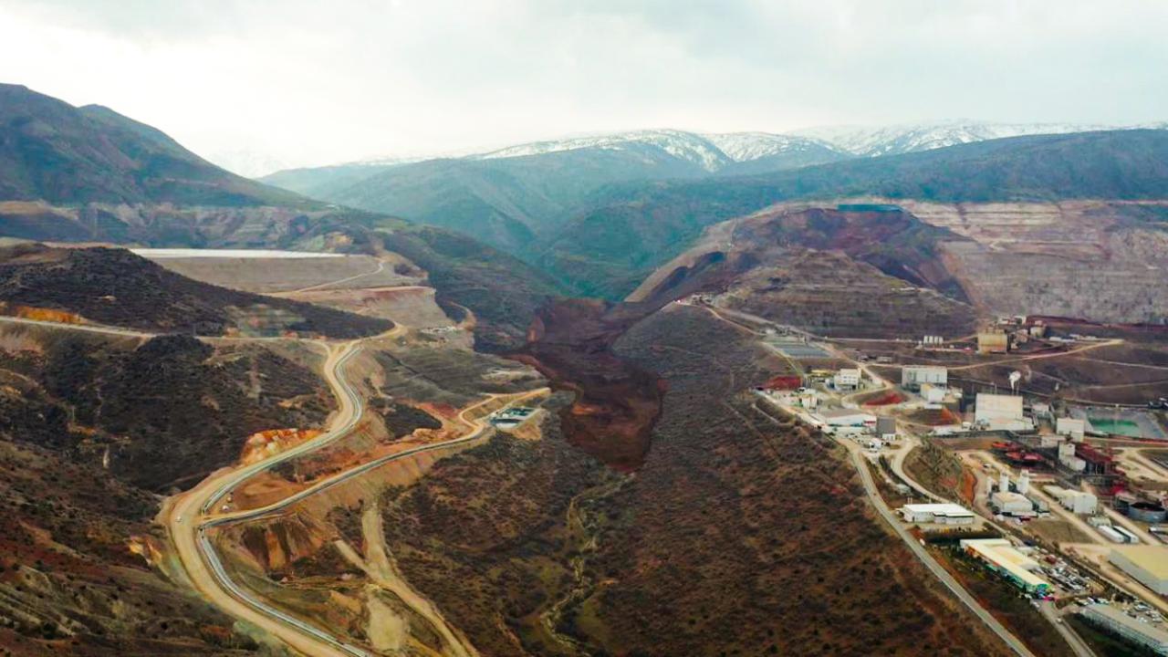 Anagold Madencilik çok sayıda işçiyi işten çıkardı