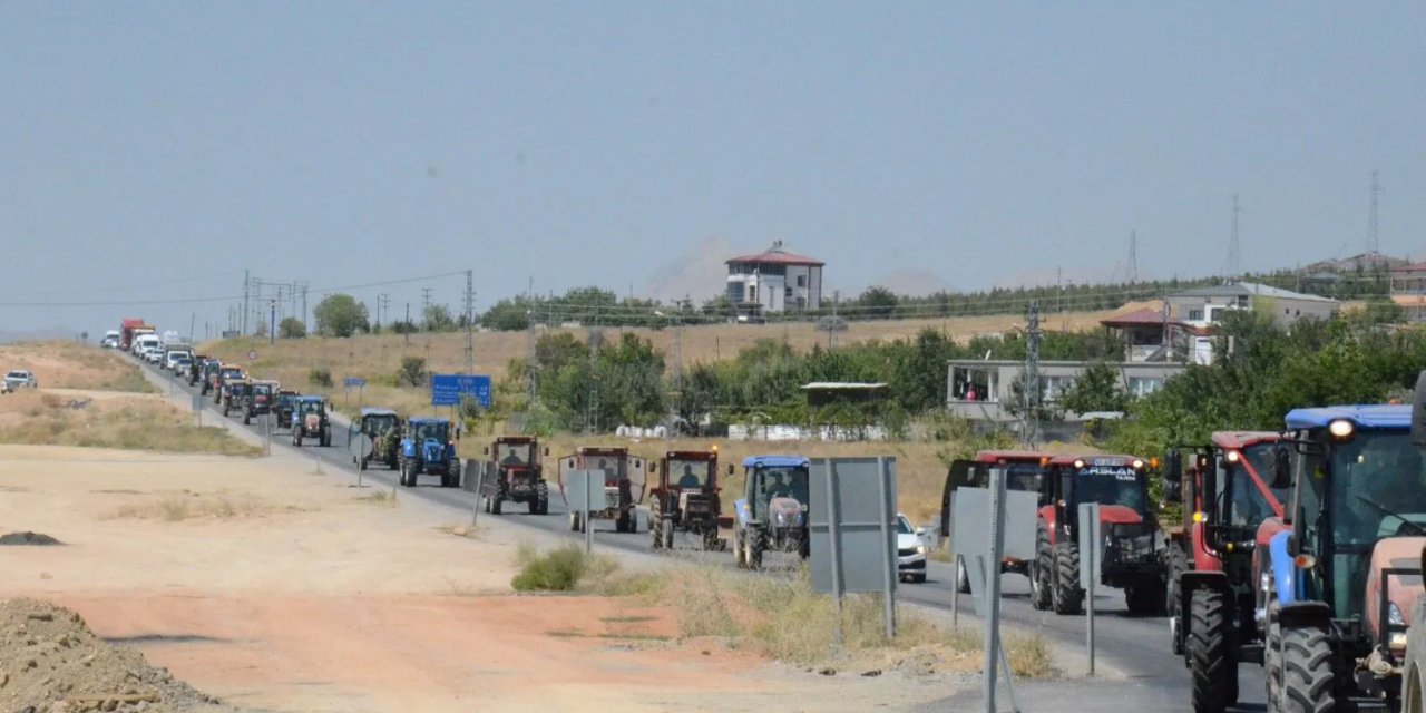 Afşinli çiftçiler de traktörlü eylem yaptı!