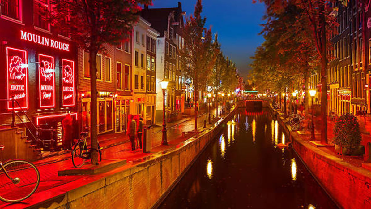 Amsterdam, Red Light sokağı için kararını verdi