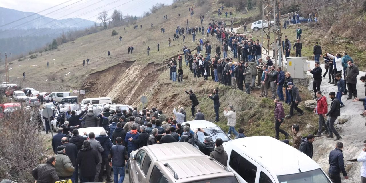 Artvin Valiliği'nden Cengiz Holdinge karara uyun çağrısı