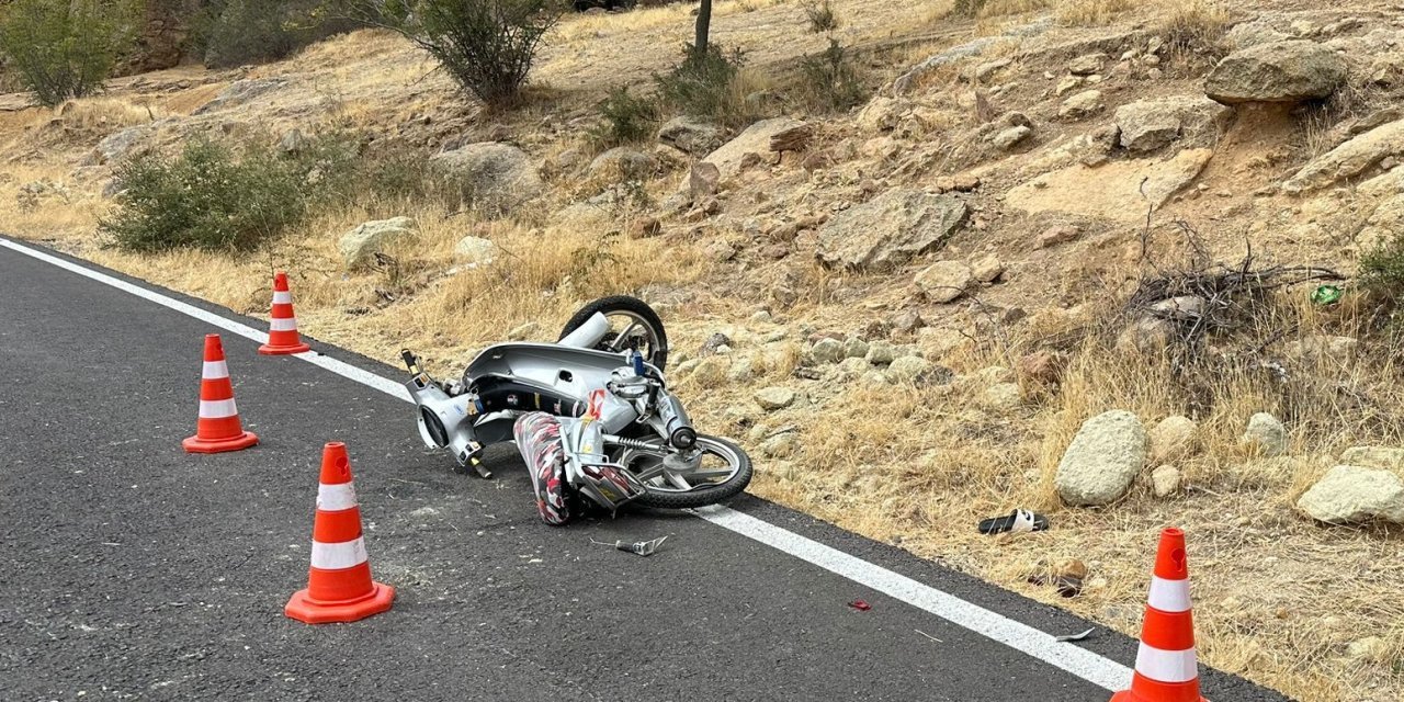 Motosiklet kazası çocukları ölüme götürdü!