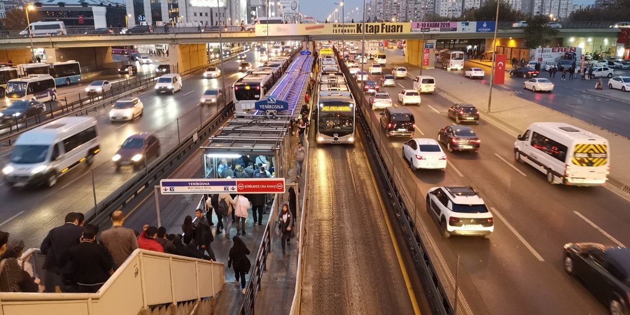 Yarın İstanbul'da trafiğe kapatılacak yollar