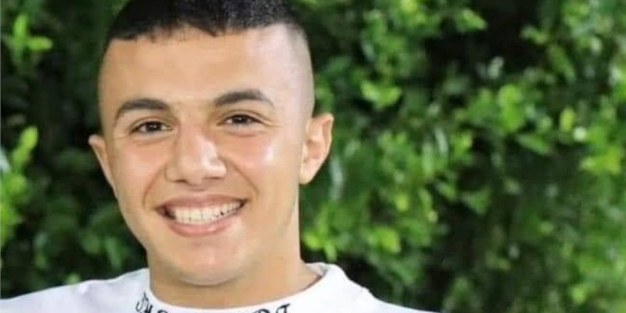 İsrail Ordusunun 'canlı kalkan' olarak araca bağladığı Filistinli hayatını kaybetti