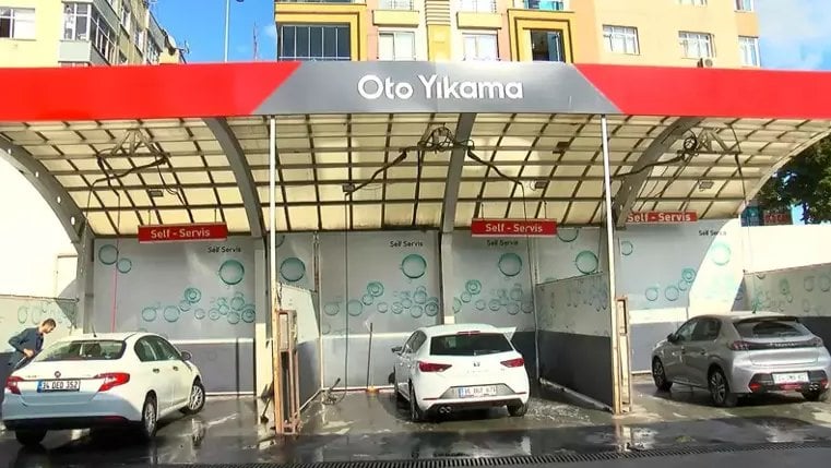 Oto yıkama ücretlerine zam geldi: Semte göre fiyat tarifesi!