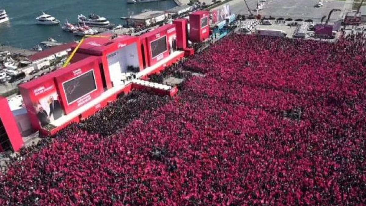 Erdoğan açıkladı! Cumhur İttifakı'nın Yenikapı İstanbul Mitingi'ne kaç kişi katıldı? Erdoğan açıkladı! Cumhur İttifakı'nın Yenikapı İstanbul Mitingi'ne kaç kişi katıldı?
