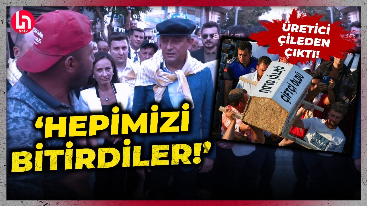 Manisalı üreticinin bu sözleri gündem olacak! Özel'in önüne domates ve patlıcan döküp isyan etti!