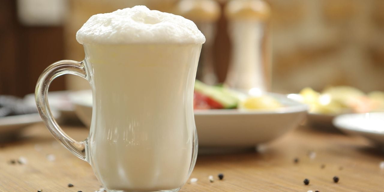 Yoğurt, kefir, ayran ya da süt değil! Sindirime en iyi gelen içecek bakın neymiş!