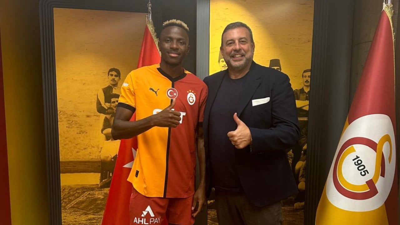 Victor Osimhen, Galatasaray formasını giydi!