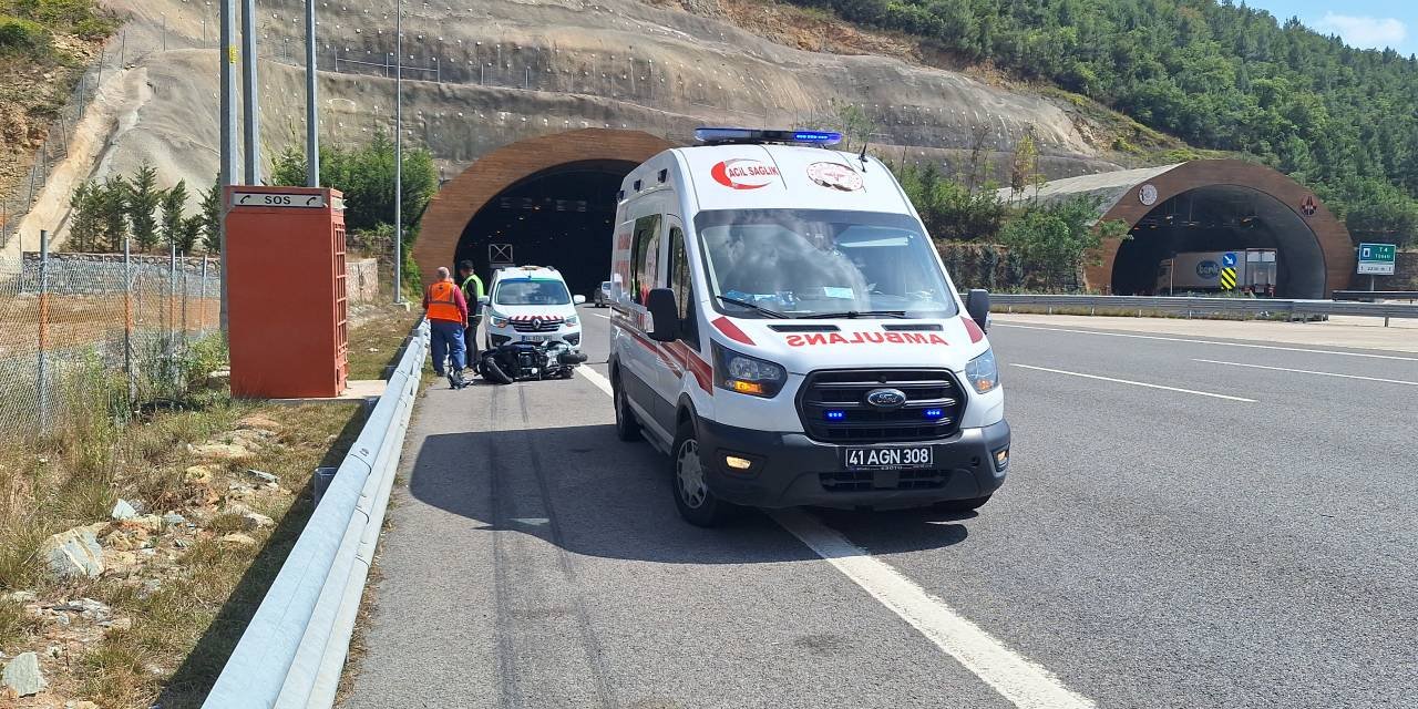 Kocaeli'de motosiklet devrildi; 1 ölü, 1 yaralı