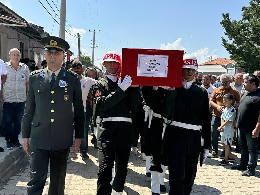 Şehit Piyade Binbaşı Osman Ayan son yolculuğuna uğurlandı