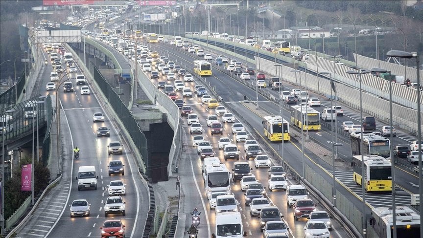 İstanbul'da trafik yoğunluğu yüzde 69'a ulaştı