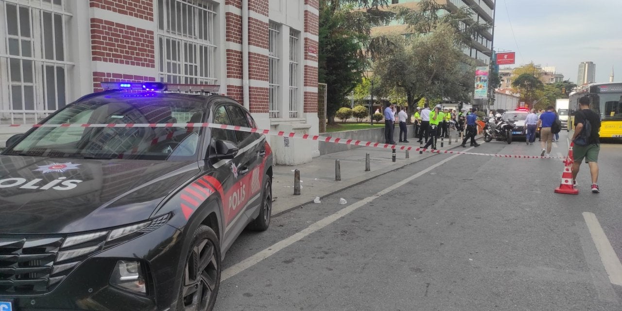 Şişli'de polis aracı yayalara çarptı: Bir ölü bir yaralı!