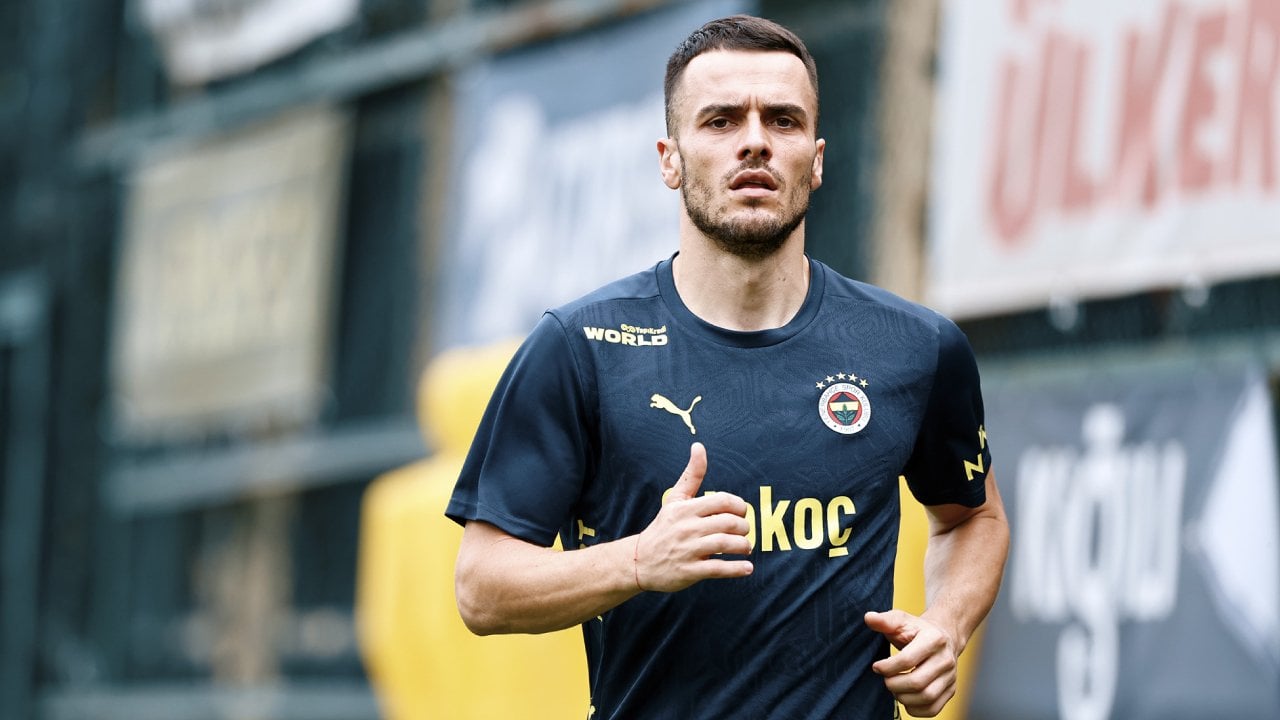 Filip Kostic, Fenerbahçe'deki ilk antrenmanında şov yaptı!