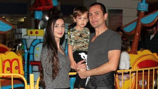 Boşanma aşamasındaki çift adliyede kriz yaşadı!