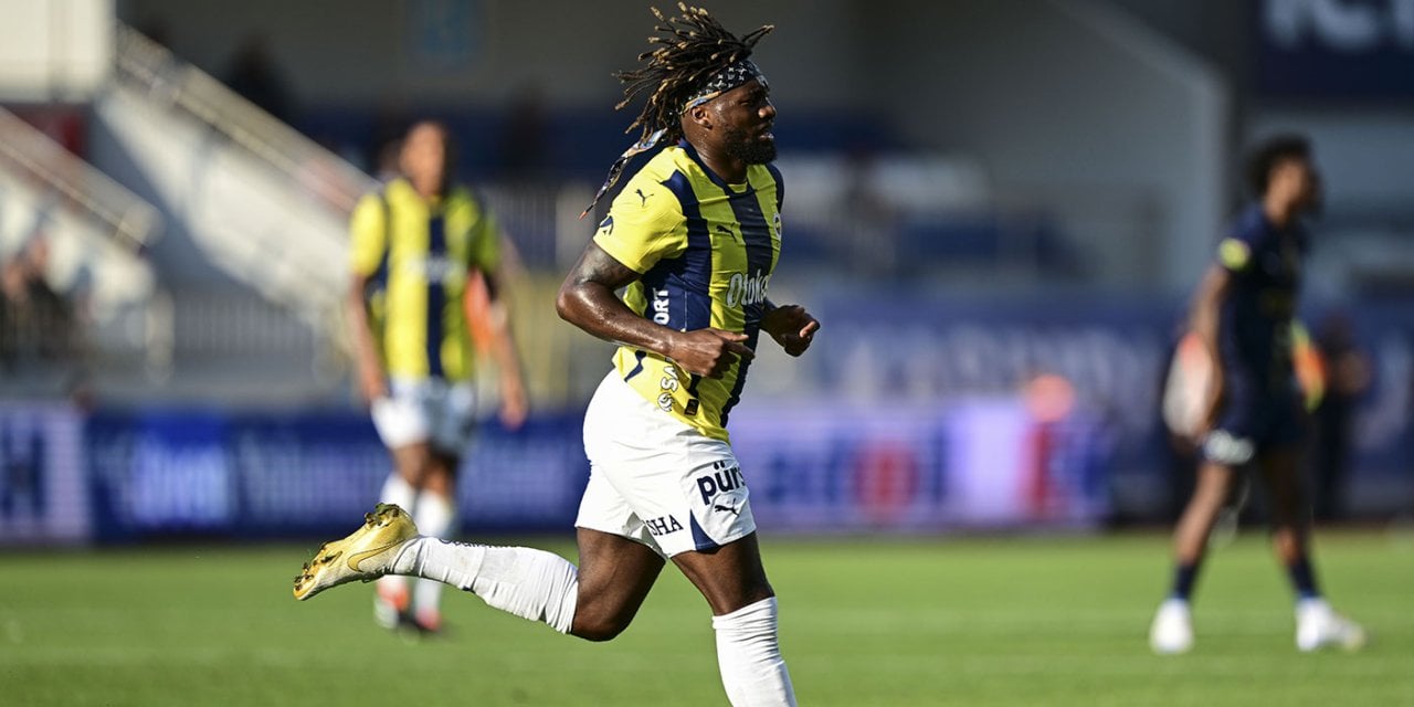 Allan Saint Maximin Fenerbahçe'de ilki yaşadı