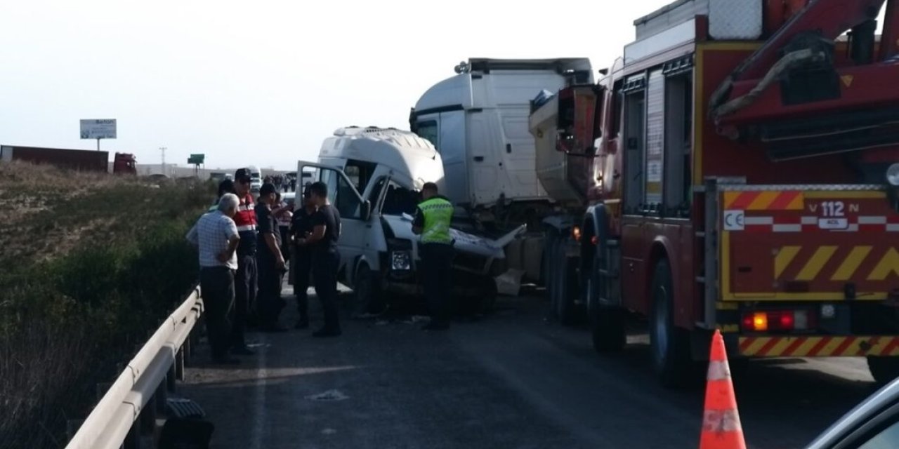 Adana'da katliam gibi kaza: Çok sayıda kişi hayatını kaybetti!