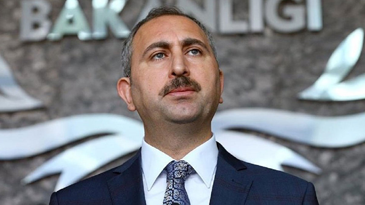 Adalet Bakanı Gül'den FETÖ itirafı