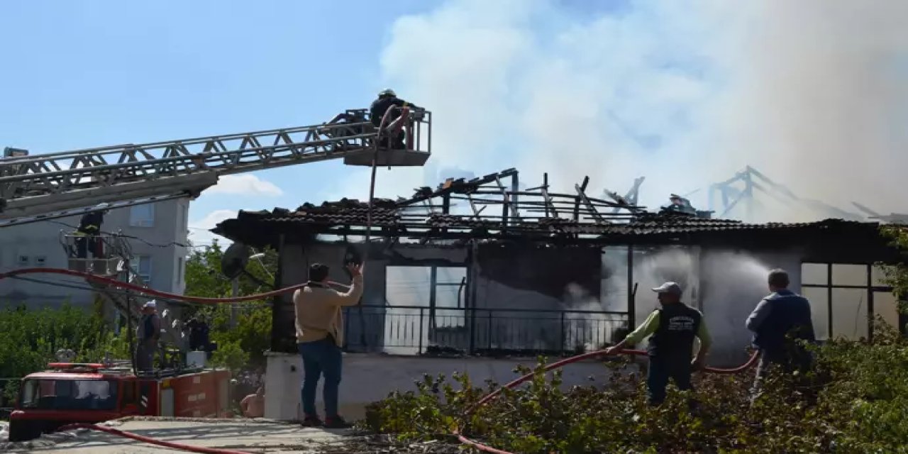 Antalya'da korkutan yangın