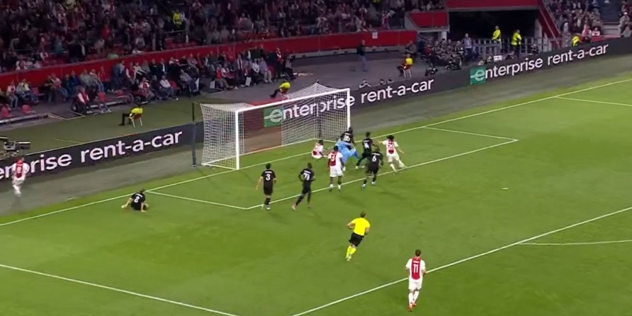 Ajax Beşiktaş maçında ilk gol geldi