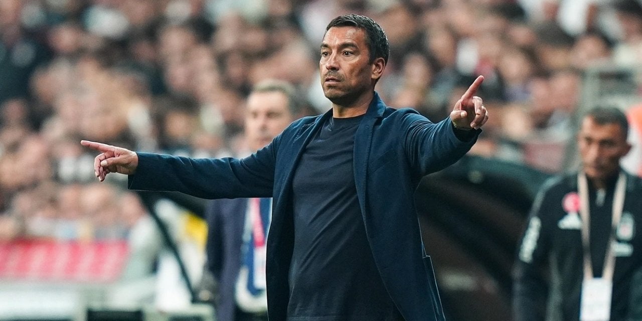 Van Bronckhorst Ajax'tan neden 4 yediklerini açıkladı