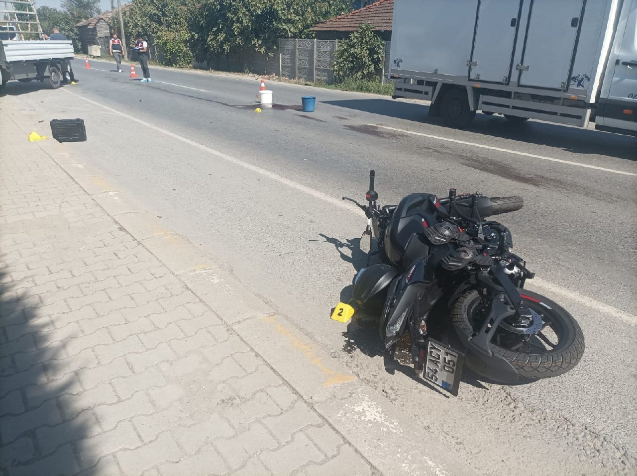 Kaza sonrası yola savruldu. 20 yaşındaki Hale feci şekilde can verdi