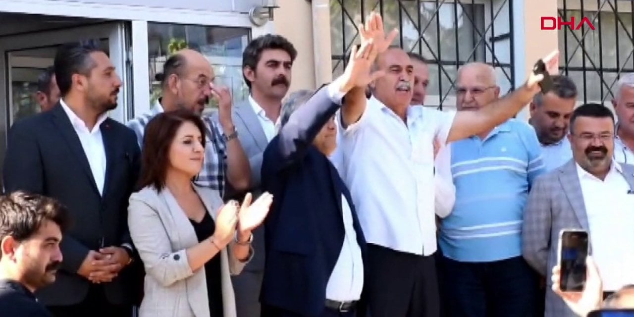 Savcı değişti CHP'li başkan gözaltına alındı! CHP'liler adliye önünde adalet nöbeti tuttu