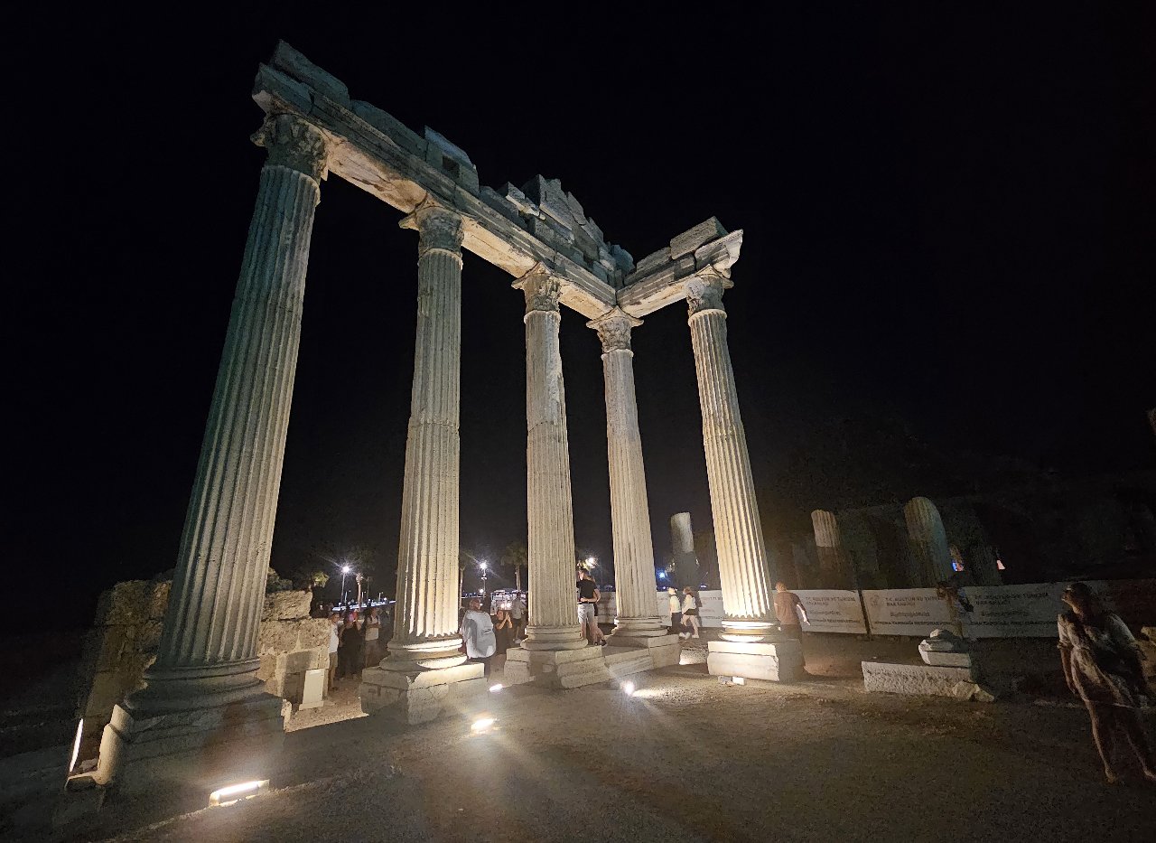 Antik kentlerde yaz günleri gece müzeciliği