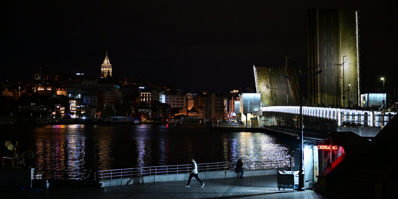 Galata ve Atatürk köprüsü gece boyunca kapalı kaldı